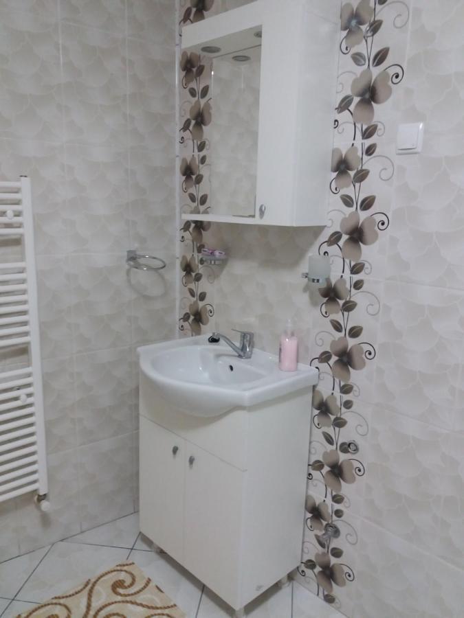 Olimpia Apartments Alba Iulia Esterno foto